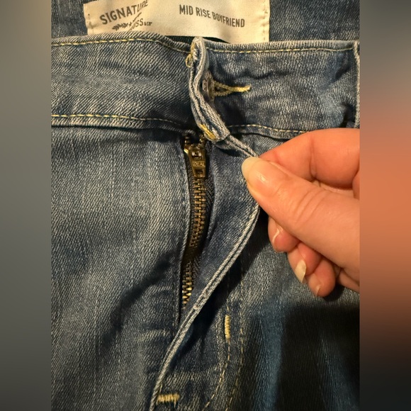 Mid Rise Boyfriend Jeans Levi's Signature women’s size 18 raw hem - Picture 4 of 13